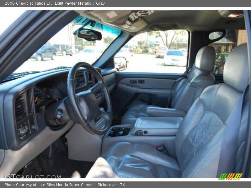 Light Pewter Metallic / Gray 2000 Chevrolet Tahoe LT
