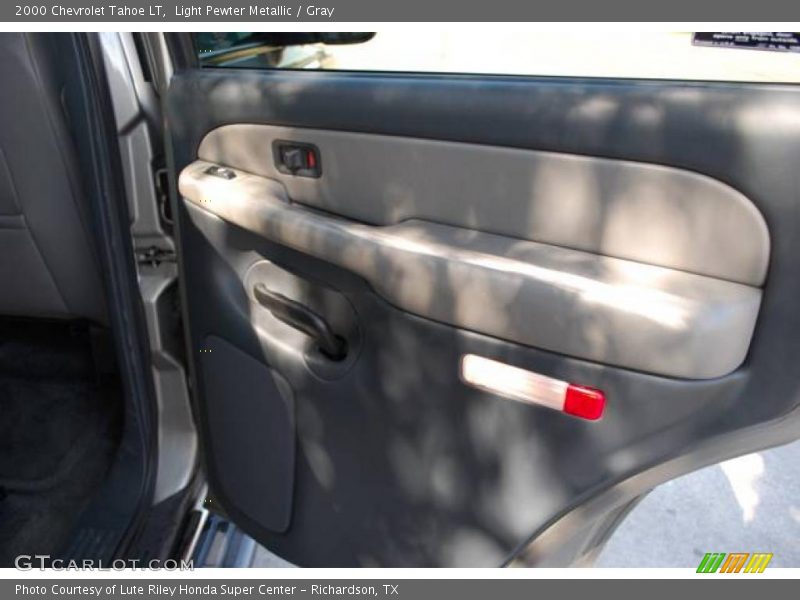 Light Pewter Metallic / Gray 2000 Chevrolet Tahoe LT
