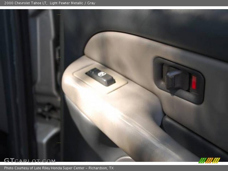 Light Pewter Metallic / Gray 2000 Chevrolet Tahoe LT
