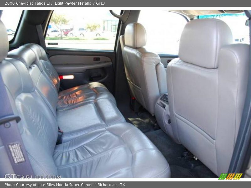 Light Pewter Metallic / Gray 2000 Chevrolet Tahoe LT