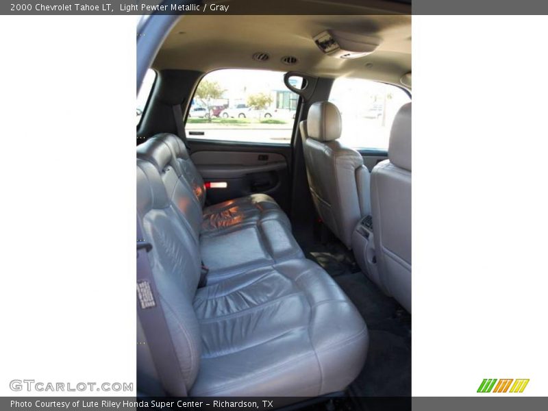 Light Pewter Metallic / Gray 2000 Chevrolet Tahoe LT