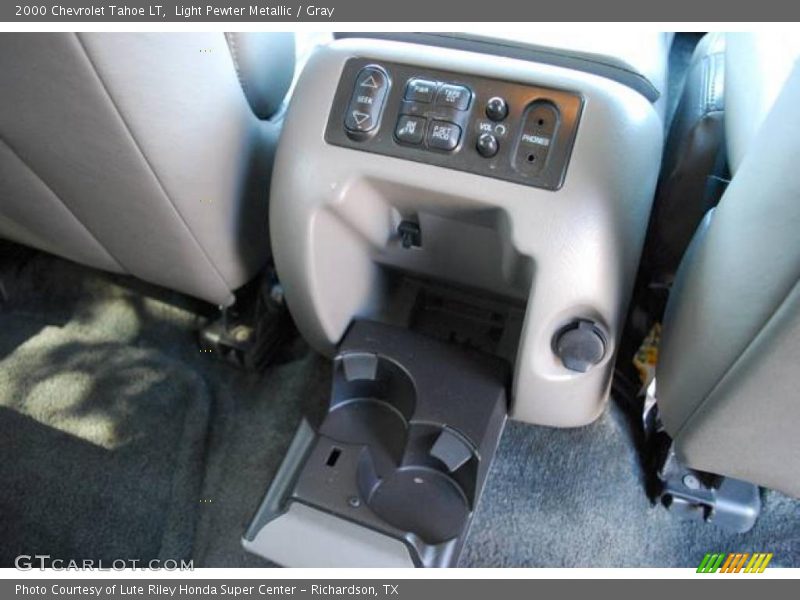 Light Pewter Metallic / Gray 2000 Chevrolet Tahoe LT