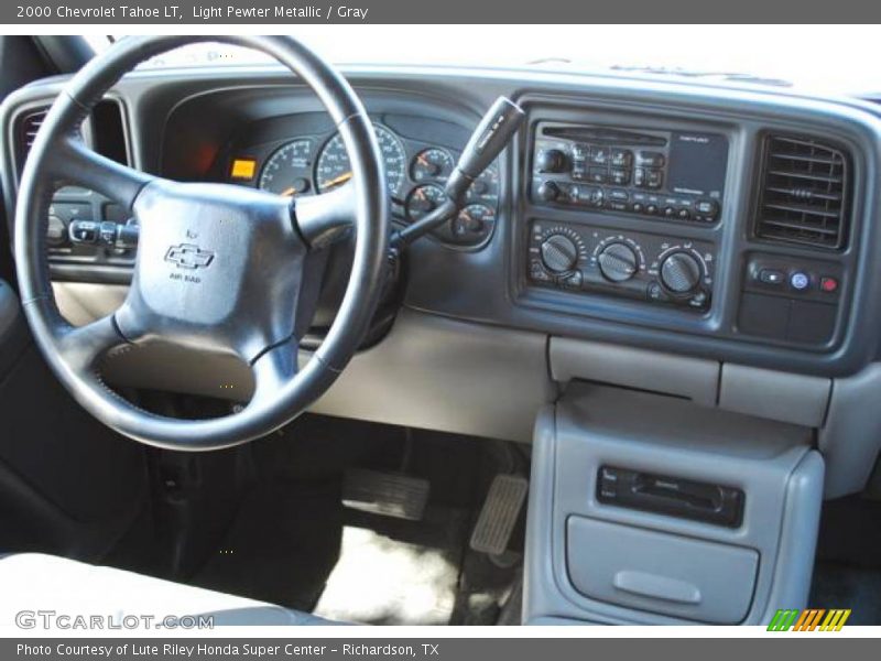 Light Pewter Metallic / Gray 2000 Chevrolet Tahoe LT
