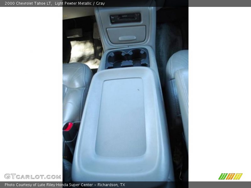 Light Pewter Metallic / Gray 2000 Chevrolet Tahoe LT