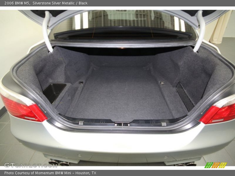  2006 M5  Trunk