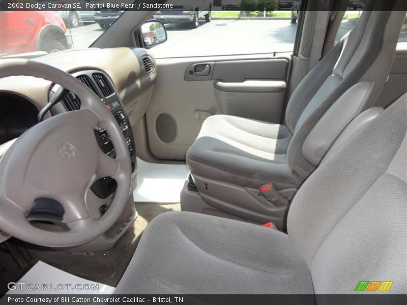 Patriot Blue Pearl / Sandstone 2002 Dodge Caravan SE