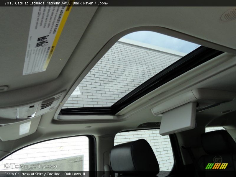 Sunroof of 2013 Escalade Platinum AWD