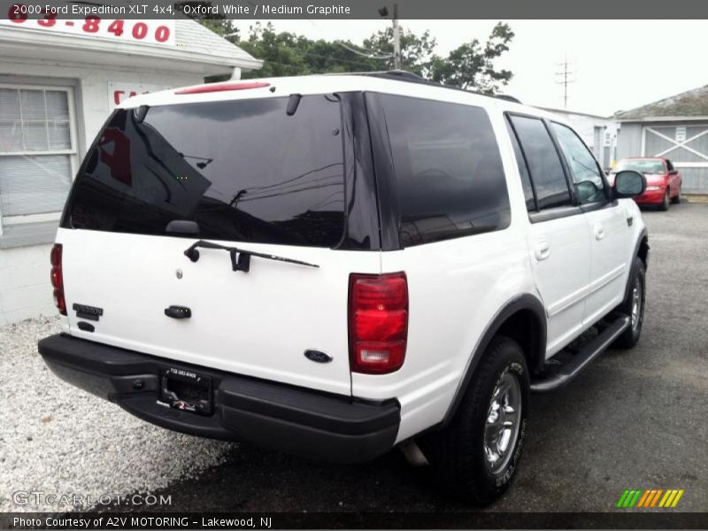 Oxford White / Medium Graphite 2000 Ford Expedition XLT 4x4