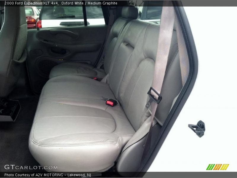 Oxford White / Medium Graphite 2000 Ford Expedition XLT 4x4