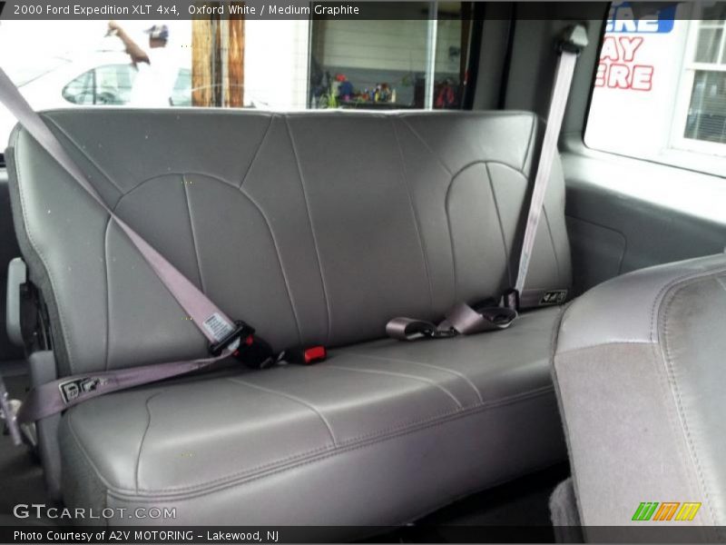 Oxford White / Medium Graphite 2000 Ford Expedition XLT 4x4
