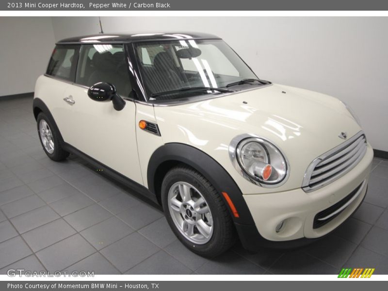 Pepper White / Carbon Black 2013 Mini Cooper Hardtop