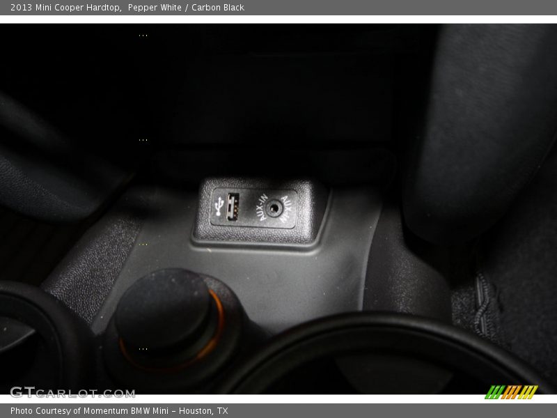 Pepper White / Carbon Black 2013 Mini Cooper Hardtop