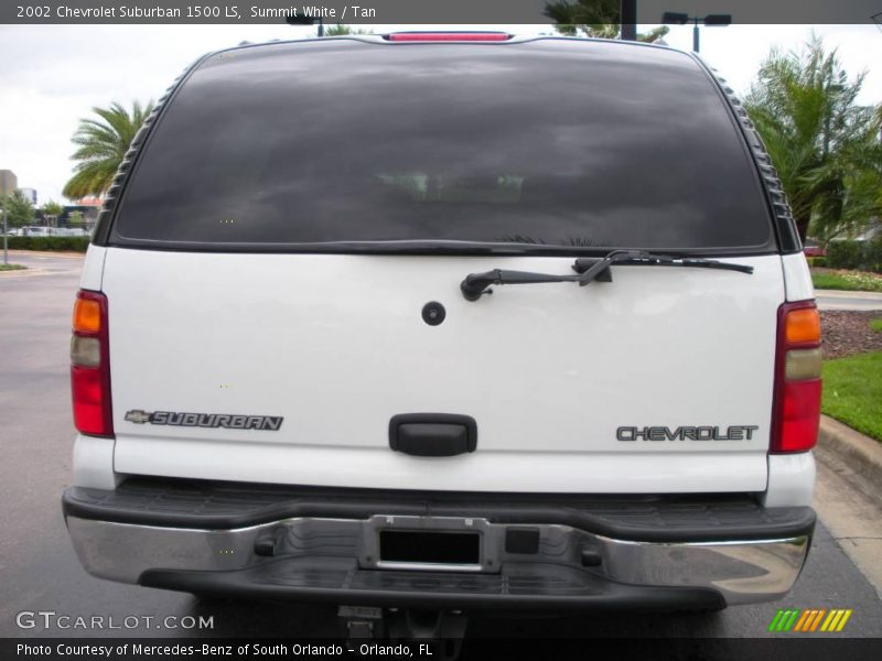 Summit White / Tan 2002 Chevrolet Suburban 1500 LS
