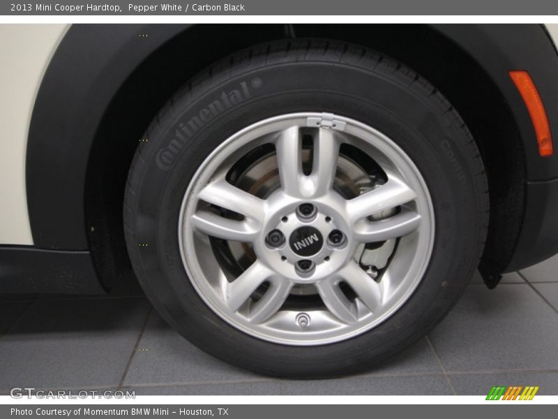 Pepper White / Carbon Black 2013 Mini Cooper Hardtop