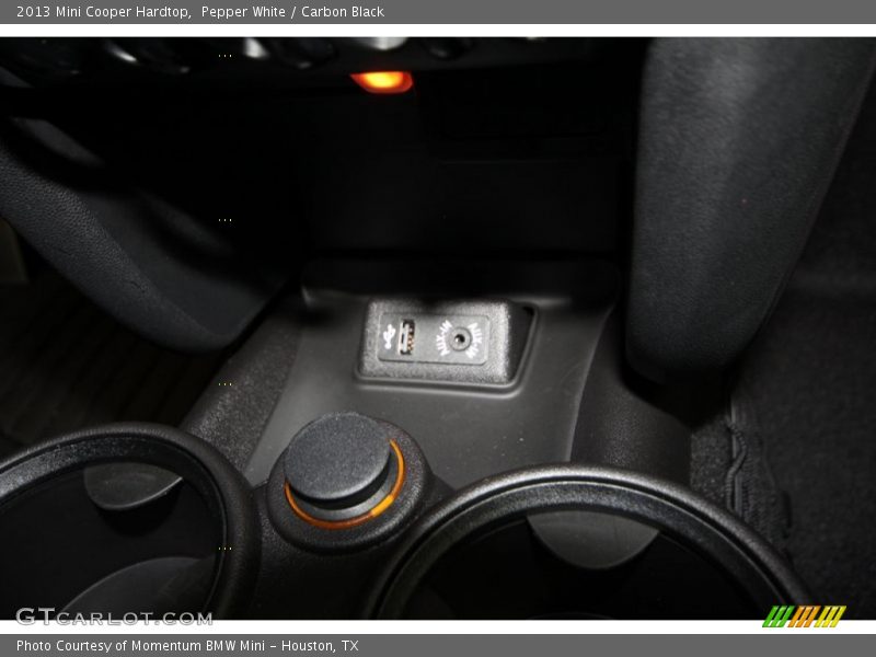 Pepper White / Carbon Black 2013 Mini Cooper Hardtop