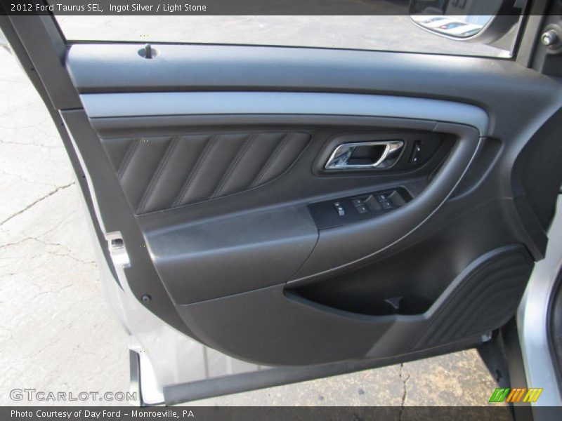 Ingot Silver / Light Stone 2012 Ford Taurus SEL