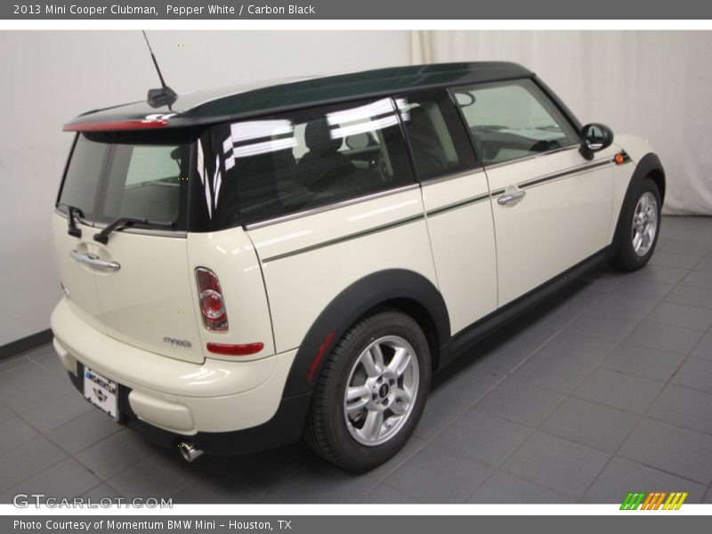 Pepper White / Carbon Black 2013 Mini Cooper Clubman