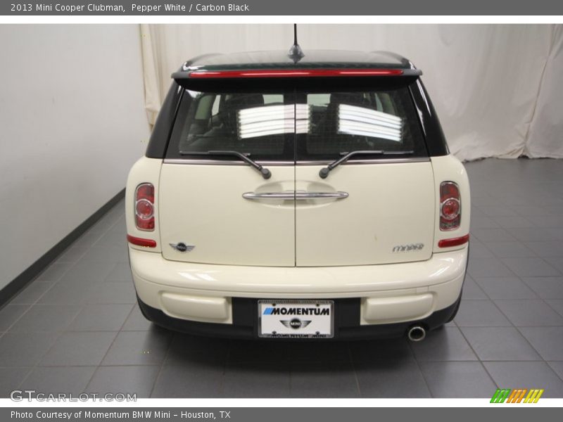 Pepper White / Carbon Black 2013 Mini Cooper Clubman