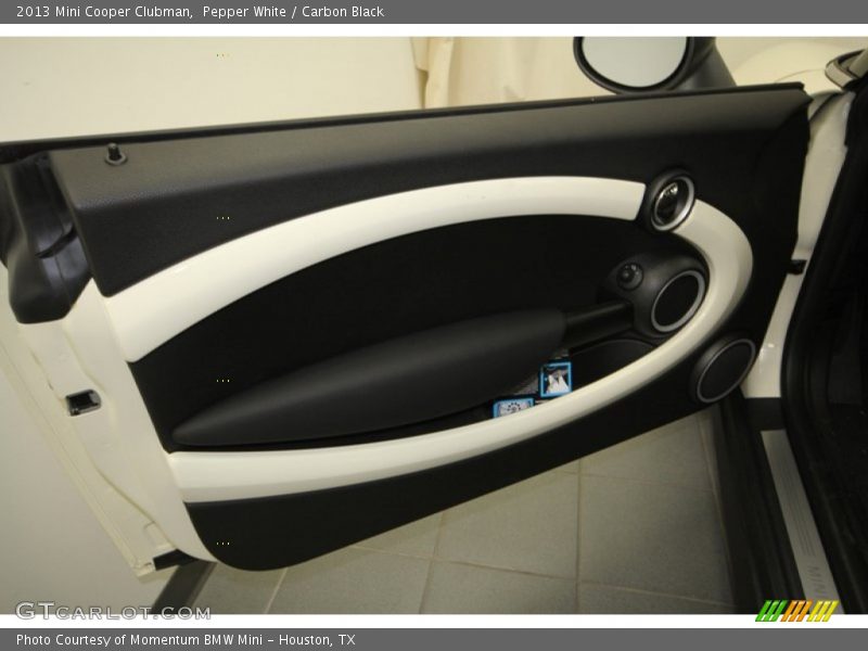 Pepper White / Carbon Black 2013 Mini Cooper Clubman