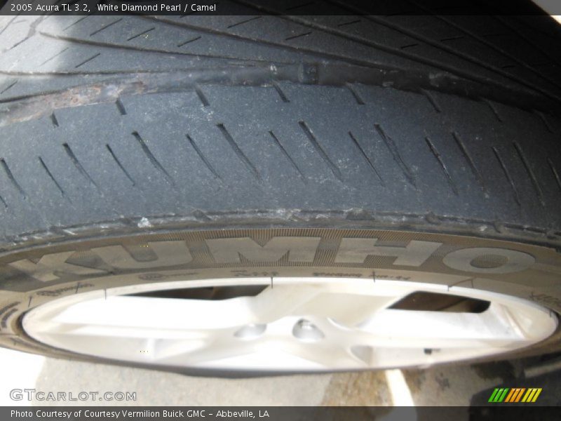 White Diamond Pearl / Camel 2005 Acura TL 3.2
