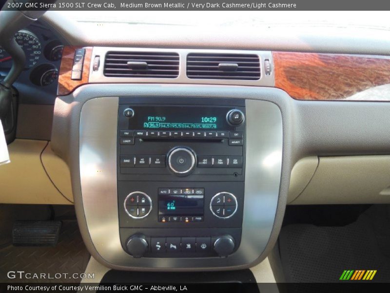 Controls of 2007 Sierra 1500 SLT Crew Cab