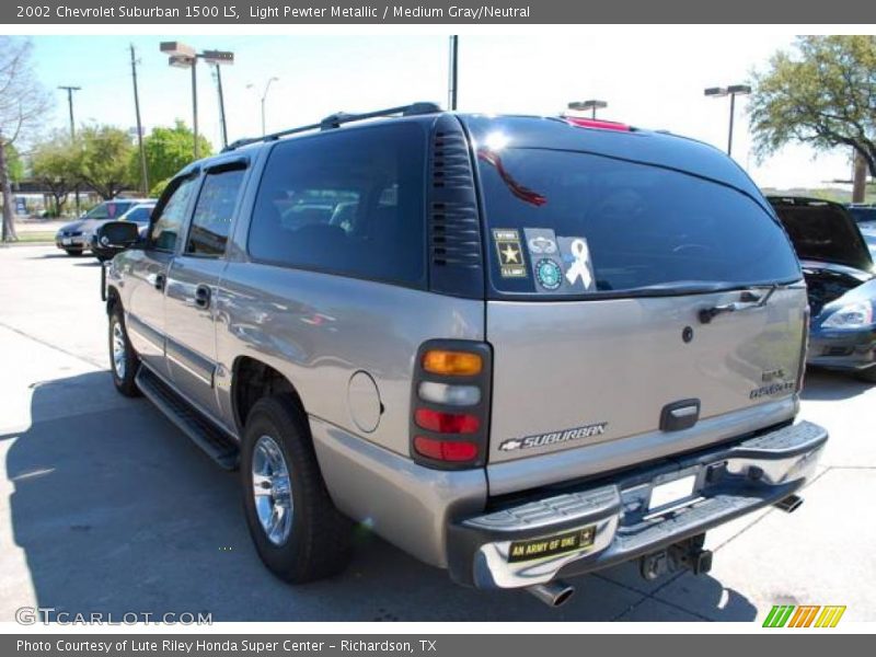 Light Pewter Metallic / Medium Gray/Neutral 2002 Chevrolet Suburban 1500 LS