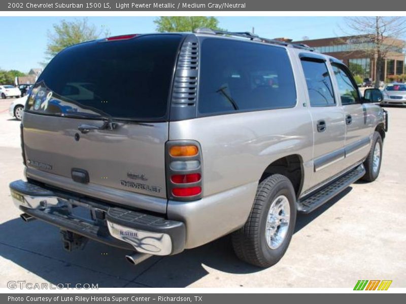 Light Pewter Metallic / Medium Gray/Neutral 2002 Chevrolet Suburban 1500 LS