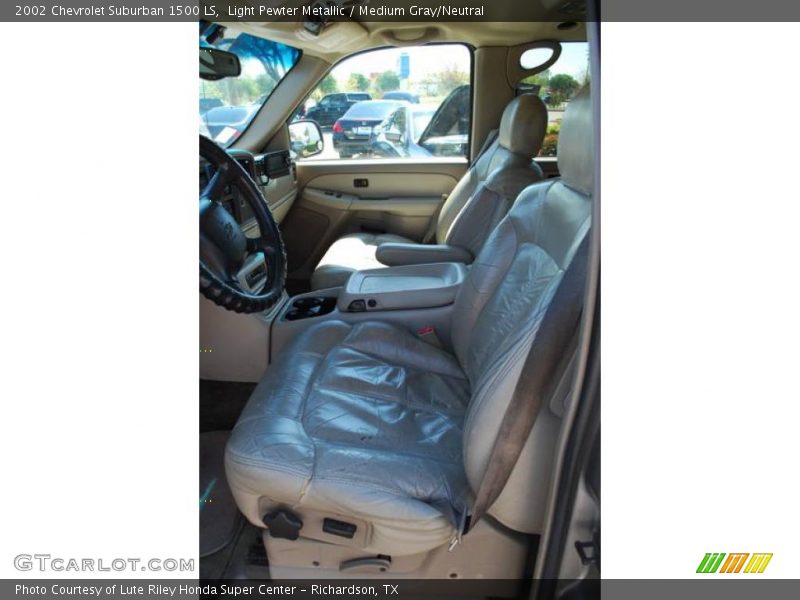 Light Pewter Metallic / Medium Gray/Neutral 2002 Chevrolet Suburban 1500 LS