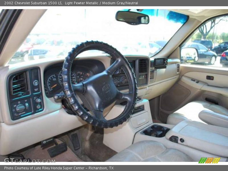 Light Pewter Metallic / Medium Gray/Neutral 2002 Chevrolet Suburban 1500 LS
