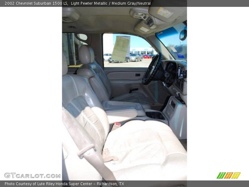 Light Pewter Metallic / Medium Gray/Neutral 2002 Chevrolet Suburban 1500 LS