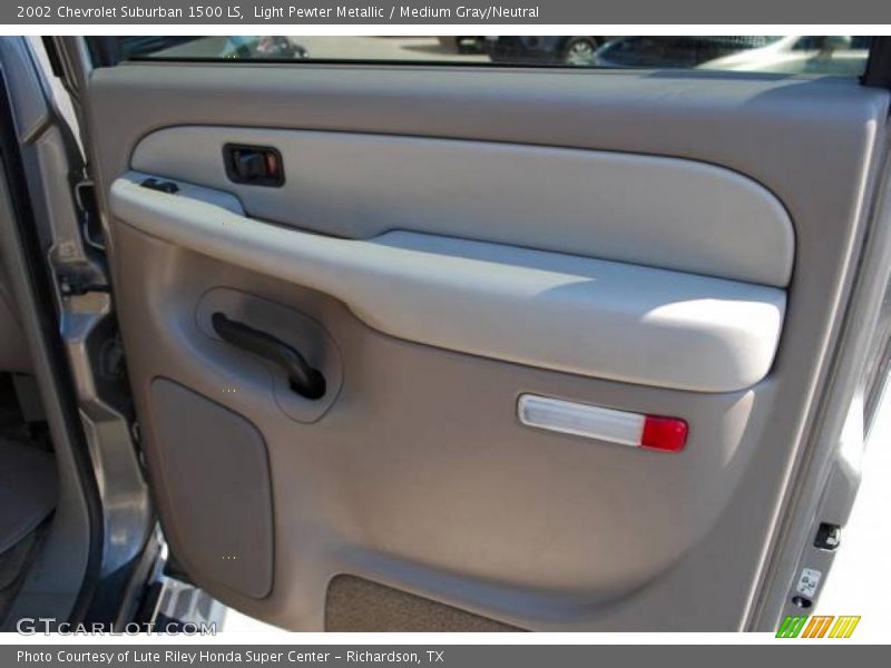 Light Pewter Metallic / Medium Gray/Neutral 2002 Chevrolet Suburban 1500 LS