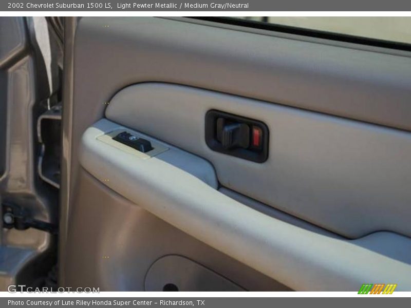 Light Pewter Metallic / Medium Gray/Neutral 2002 Chevrolet Suburban 1500 LS