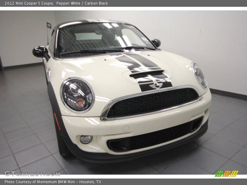 Pepper White / Carbon Black 2012 Mini Cooper S Coupe