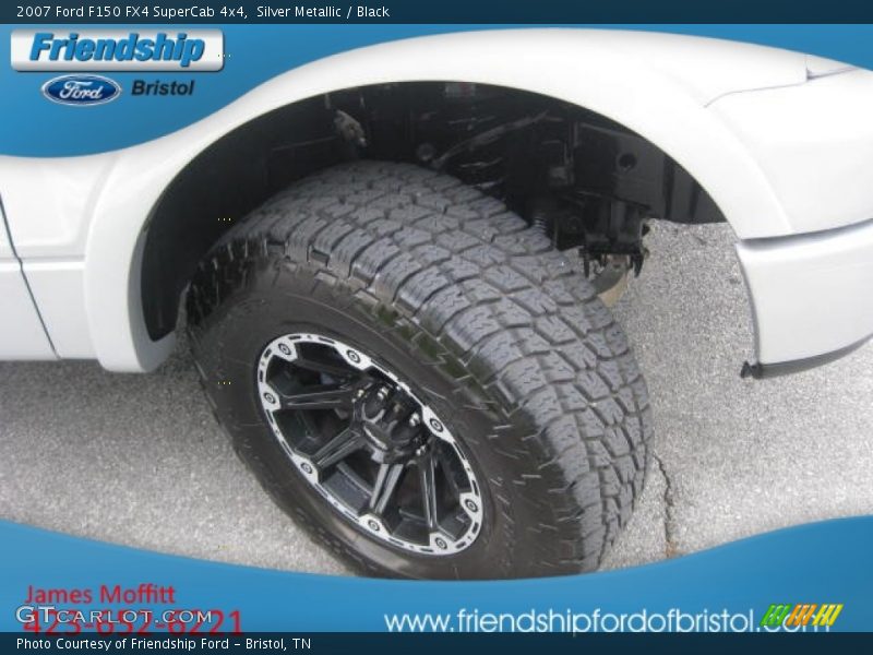Silver Metallic / Black 2007 Ford F150 FX4 SuperCab 4x4