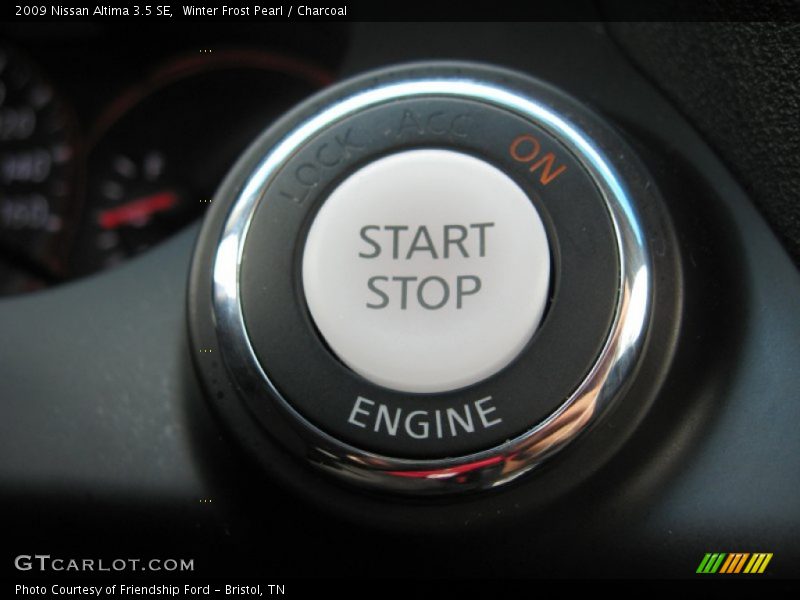 Winter Frost Pearl / Charcoal 2009 Nissan Altima 3.5 SE