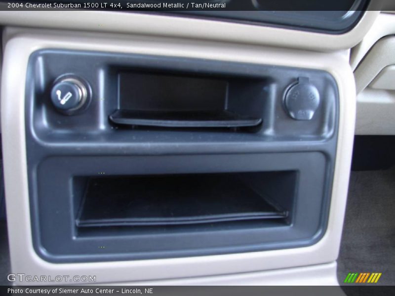 Sandalwood Metallic / Tan/Neutral 2004 Chevrolet Suburban 1500 LT 4x4