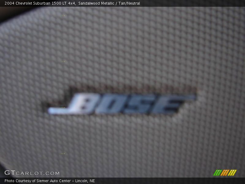 Sandalwood Metallic / Tan/Neutral 2004 Chevrolet Suburban 1500 LT 4x4