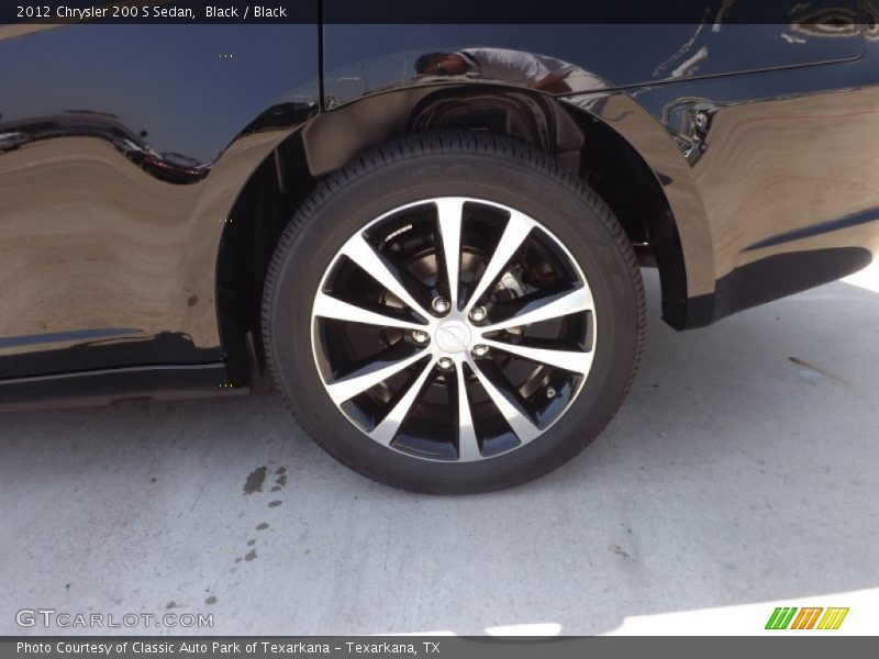 Black / Black 2012 Chrysler 200 S Sedan