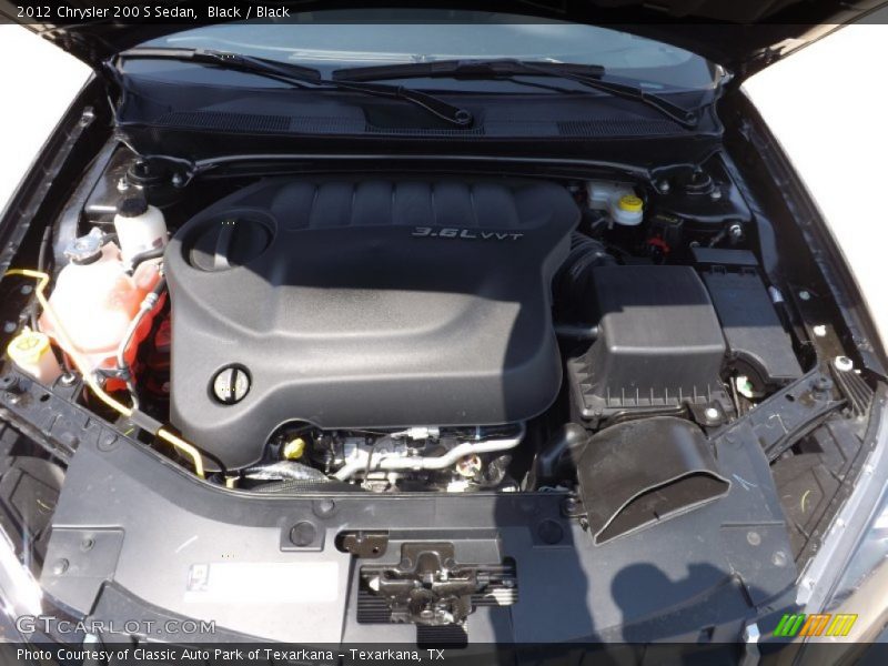 Black / Black 2012 Chrysler 200 S Sedan