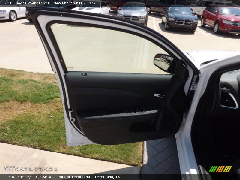 New Bright White / Black 2013 Dodge Avenger SXT