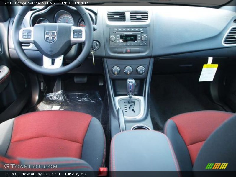 Dashboard of 2013 Avenger SXT V6