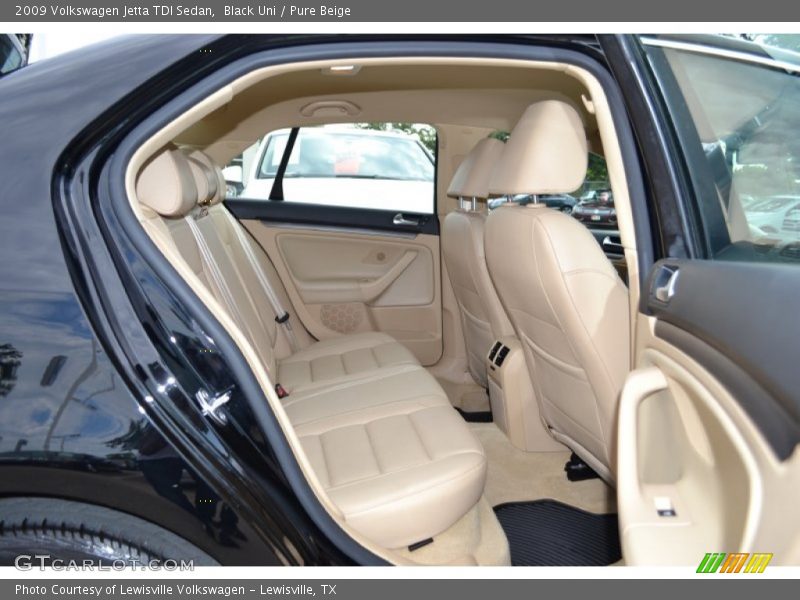 Black Uni / Pure Beige 2009 Volkswagen Jetta TDI Sedan