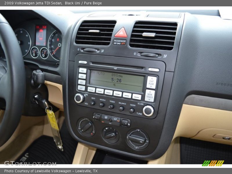 Black Uni / Pure Beige 2009 Volkswagen Jetta TDI Sedan