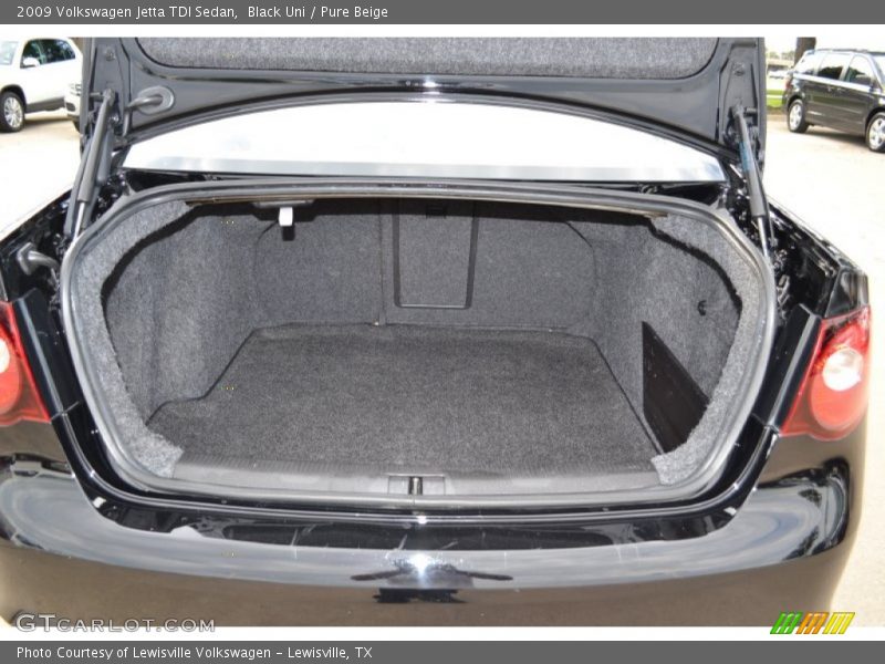 Black Uni / Pure Beige 2009 Volkswagen Jetta TDI Sedan
