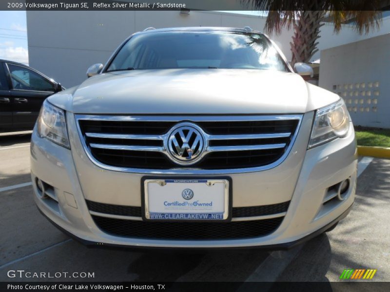 Reflex Silver Metallic / Sandstone 2009 Volkswagen Tiguan SE