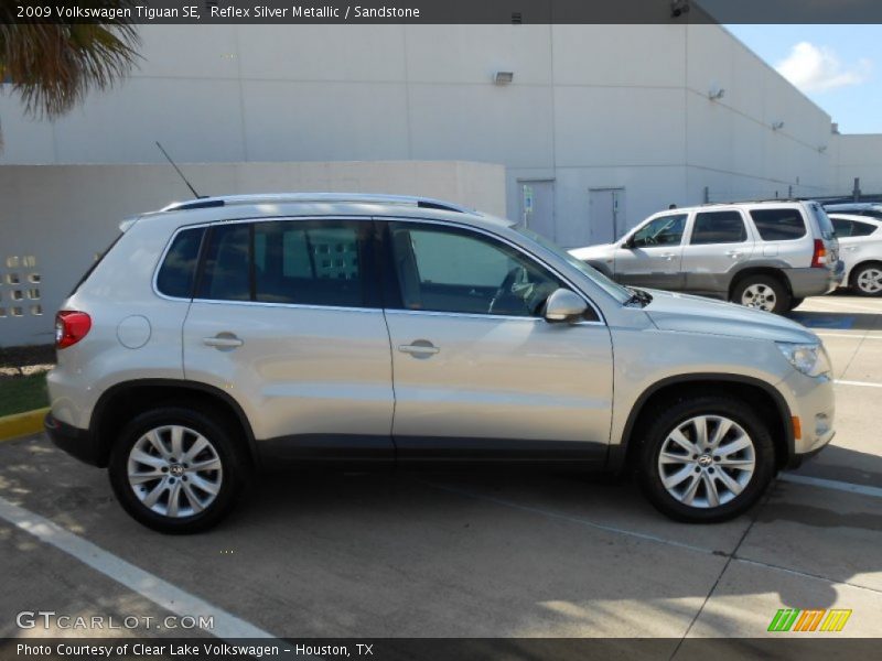 Reflex Silver Metallic / Sandstone 2009 Volkswagen Tiguan SE