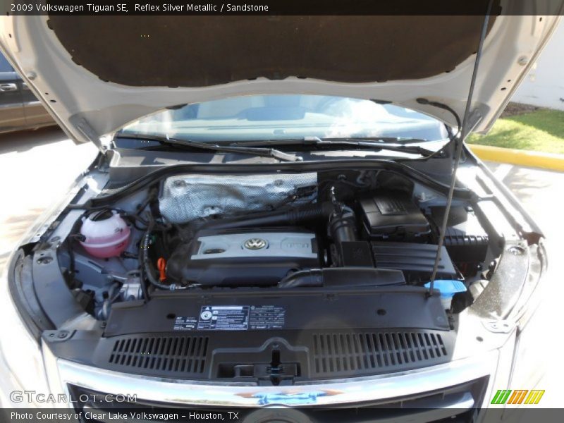 Reflex Silver Metallic / Sandstone 2009 Volkswagen Tiguan SE