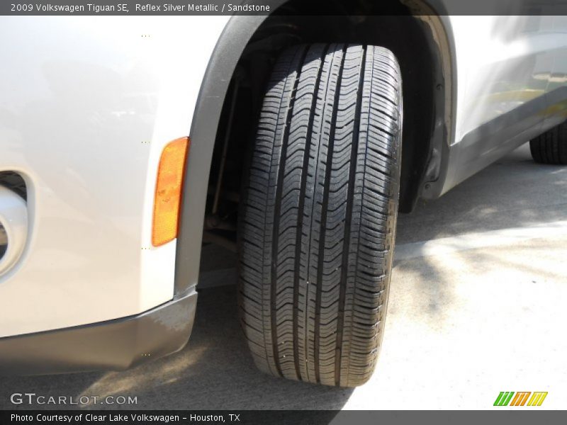 Reflex Silver Metallic / Sandstone 2009 Volkswagen Tiguan SE