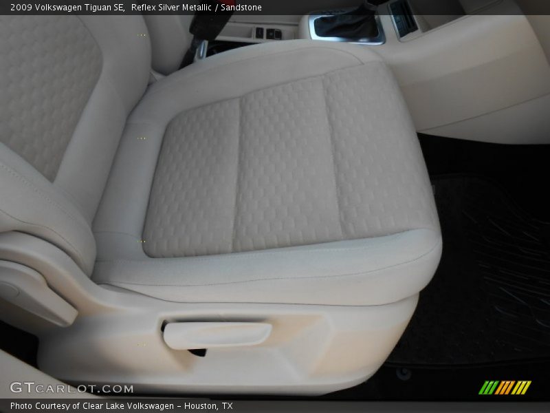 Reflex Silver Metallic / Sandstone 2009 Volkswagen Tiguan SE