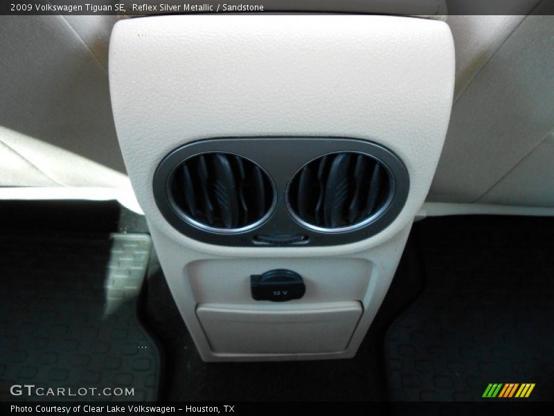 Reflex Silver Metallic / Sandstone 2009 Volkswagen Tiguan SE